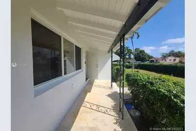 11718 NW 1st Ave, Miami, FL 33168 - Photo 9