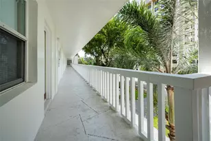 2555 NE 11th St, Fort Lauderdale, FL 33304 - Photo 3