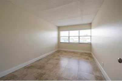 2555 NE 11th St, Unit #302, Fort Lauderdale, FL 33304 - Photo 11
