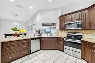 1210 Fairfax Ct, Weston, FL 33326 - Photo 13