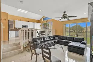 1581 NW 159th Ave, Pembroke Pines, FL 33028 - Photo 11