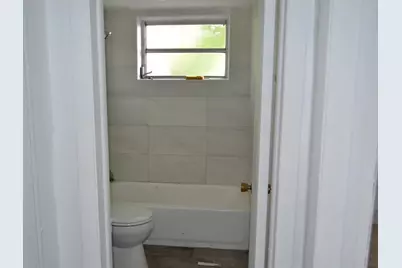 870 SW 28th St, Fort Lauderdale, FL 33315 - Photo 17