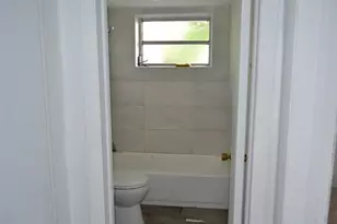 880 SW 28th St, Fort Lauderdale, FL 33315 - Photo 17