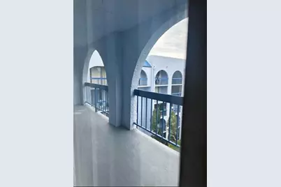 9460  Fontainebleau Blvd, Unit #528, Miami, FL 33172 - Photo 7