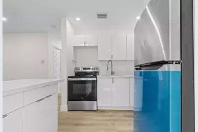 2941 NW 11th Ct, Fort Lauderdale, FL 33311 - Photo 3