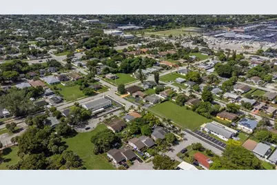 2941 NW 11th Ct, Fort Lauderdale, FL 33311 - Photo 39