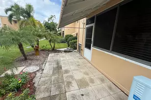 2141 NE 1st Ct, Boynton Beach, FL 33435 - Photo 31