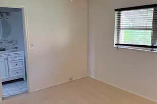 2141 NE 1st Ct, Boynton Beach, FL 33435 - Photo 11