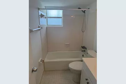 2141 NE 1st Ct, Unit #102, Boynton Beach, FL 33435 - Photo 25