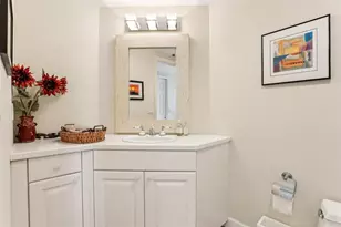 301 N Birch Rd, Fort Lauderdale, FL 33304 - Photo 21