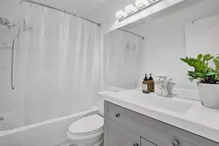 10921 SW 10th Ct, Pembroke Pines, FL 33025 - Photo 9