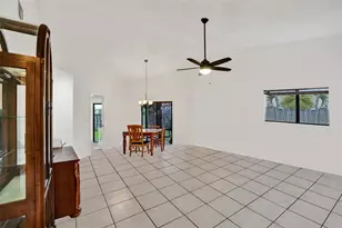 10921 SW 10th Ct, Pembroke Pines, FL 33025 - Photo 3