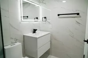 2780 N Pine Island Rd, Sunrise, FL 33322 - Photo 19