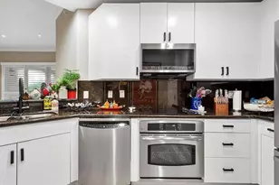 16135 Emerald Estates Dr, Weston, FL 33331 - Photo 19