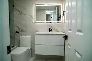 9601 Sunrise Lakes Blvd, Sunrise, FL 33322 - Photo 17