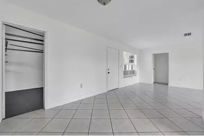 8360 NW 25th Ct, Sunrise, FL 33322 - Photo 29