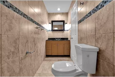 8360 NW 25th Ct, Sunrise, FL 33322 - Photo 17