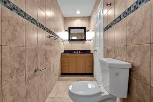 8360 NW 25th Ct, Sunrise, FL 33322 - Photo 17