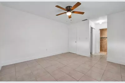 8360 NW 25th Ct, Sunrise, FL 33322 - Photo 15