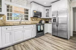 7480 NW 13th Ct, Plantation, FL 33313 - Photo 7