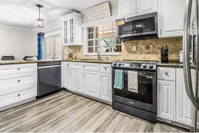 7480 NW 13th Ct, Plantation, FL 33313 - Photo 9