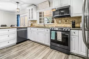 7480 NW 13th Ct, Plantation, FL 33313 - Photo 9