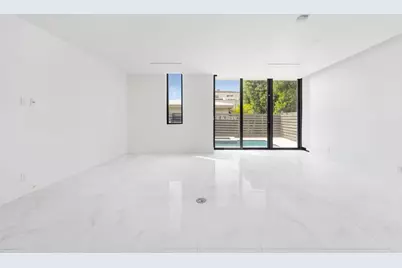 2516 NE 21st St, Unit #B, Fort Lauderdale, FL 33305 - Photo 11