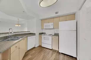 3655 NW Adriatic Ln, Jensen Beach, FL 34957 - Photo 9