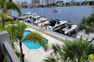 2100 Diana Dr, Hallandale Beach, FL 33009 - Photo 7