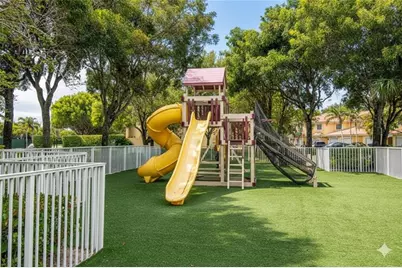 1055  Imperial Lake Rd, West Palm Beach, FL 33413 - Photo 45