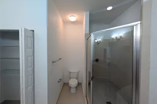 19117 NE 8th Ct, Miami, FL 33179 - Photo 13