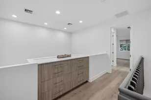 737 SE 1st Ct, Pompano Beach, FL 33060 - Photo 23