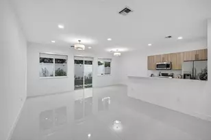 737 SE 1st Ct, Pompano Beach, FL 33060 - Photo 5