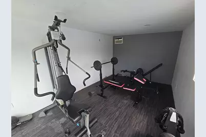 2340 NE 8th Ave, Pompano Beach, FL 33064 - Photo 33