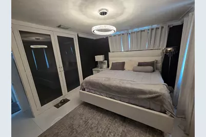 2340 NE 8th Ave, Pompano Beach, FL 33064 - Photo 11