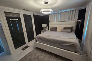 2340 NE 8th Ave, Pompano Beach, FL 33064 - Photo 11