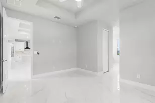 526 Braelyn St, Port LaBelle, FL 33935 - Photo 11