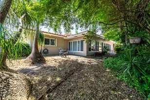 1711 NE 40th Ct, Oakland Park, FL 33334 - Photo 27