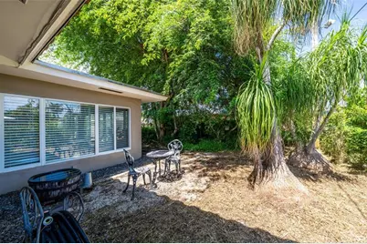 1711 NE 40th Ct, Oakland Park, FL 33334 - Photo 29