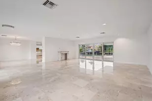 40 Isla Bahia Dr, Fort Lauderdale, FL 33316 - Photo 9