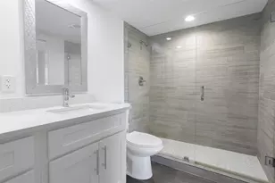 2805 Victoria Way Unit #F 2, Coconut Creek, FL 33066 - Photo 31