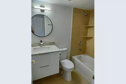 1100  Crystal Lake Dr, Unit #115, Deerfield Beach, FL 33064 - Photo 7