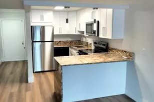 1100 Crystal Lake Dr, Deerfield Beach, FL 33064 - Photo 3