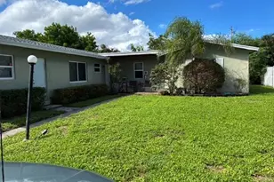 1911 NE 28th St, Lighthouse Point, FL 33064 - Photo 1