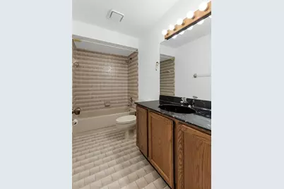 3249  Deer Creek Lake Shore Dr, Unit #32, Deerfield Beach, FL 33442 - Photo 13