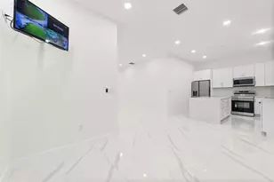 2407 NW 8th St, Fort Lauderdale, FL 33311 - Photo 21