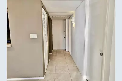 118 NW Royal Park Dr, Unit #2E, Oakland Park, FL 33309 - Photo 9