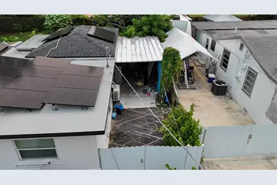 2340 NW 99th Ter, Miami, FL 33147 - Photo 17