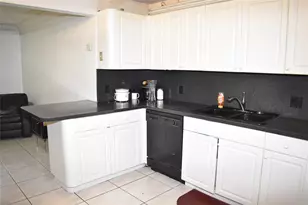 3001 NW 8th Pl, Fort Lauderdale, FL 33311 - Photo 9