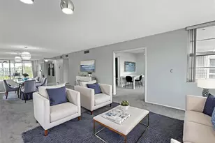 535 Oaks Dr, Pompano Beach, FL 33069 - Photo 3